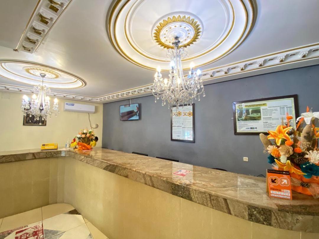 Fini Hotel Bobende Limbe Exterior foto