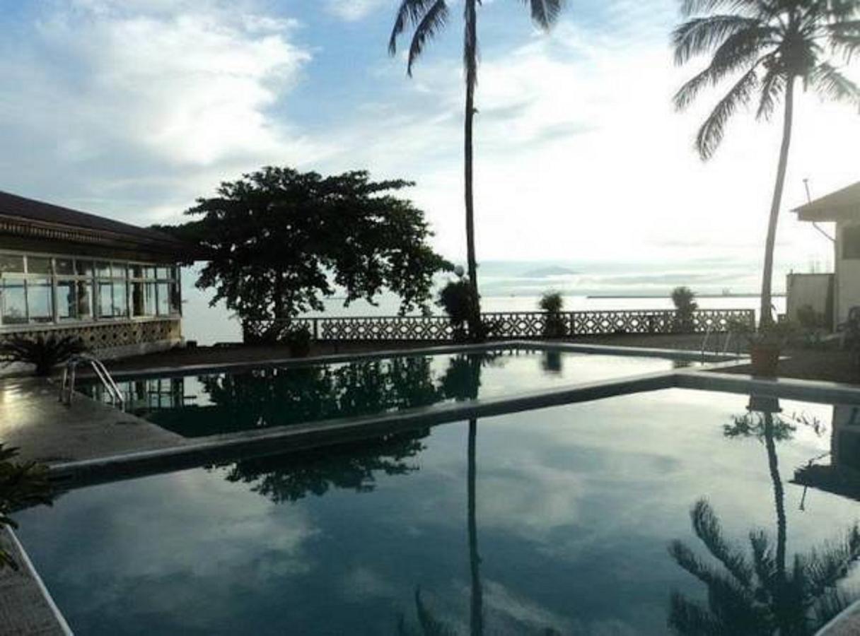 Fini Hotel Bobende Limbe Exterior foto